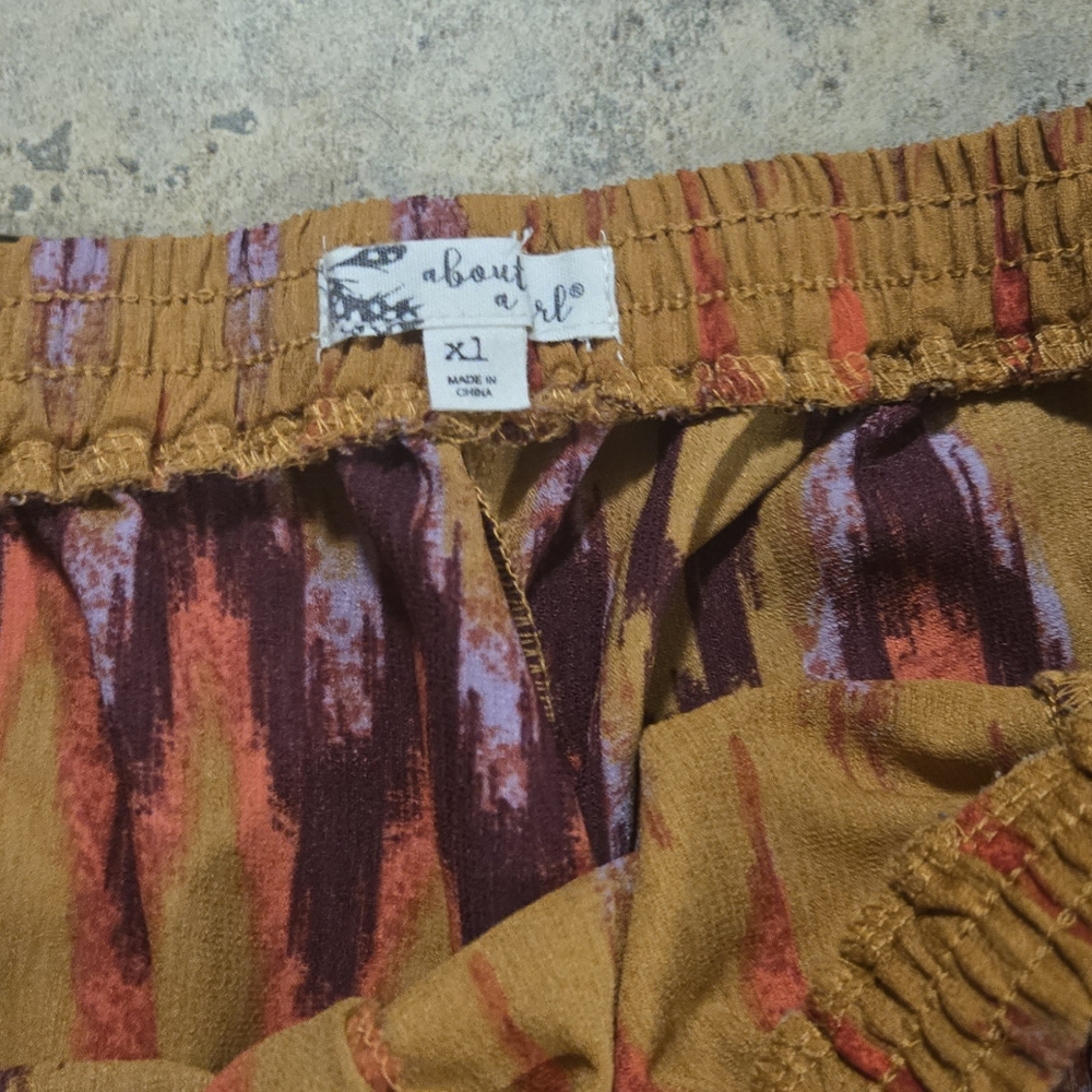 Patterned Women's Shorts About A Girl Aztec XL new Pockets - Picture 4 of 4